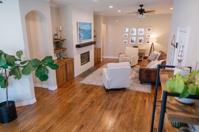 305 Main Street, Roanoke, TX 76262