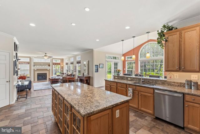 5650 COMPTON LN, Eldersburg, MD 21784