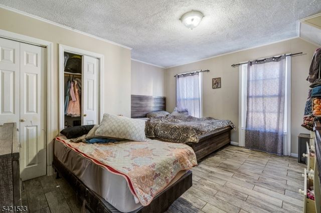 312 S Spring St, Elizabeth City, NJ 07201
