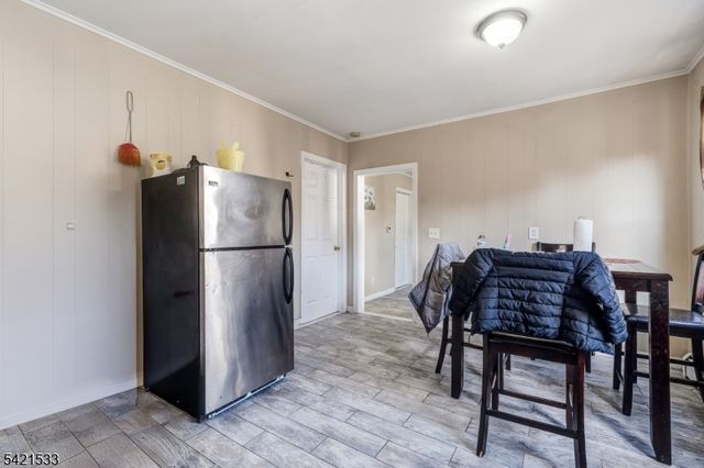 312 S Spring St, Elizabeth City, NJ 07201