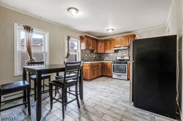 312 S Spring St, Elizabeth City, NJ 07201
