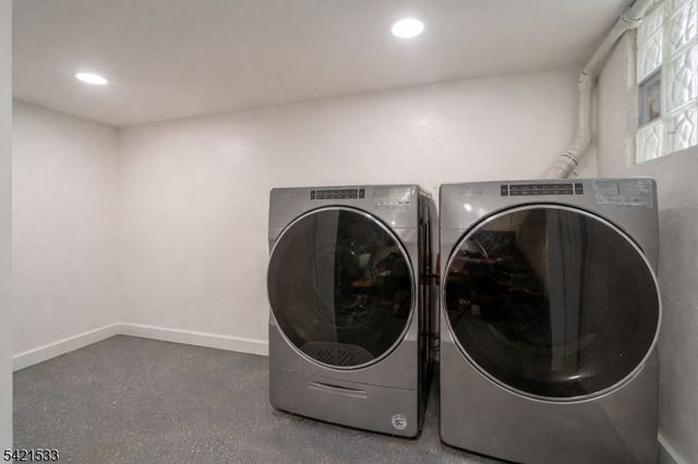 312 S Spring St, Elizabeth City, NJ 07201