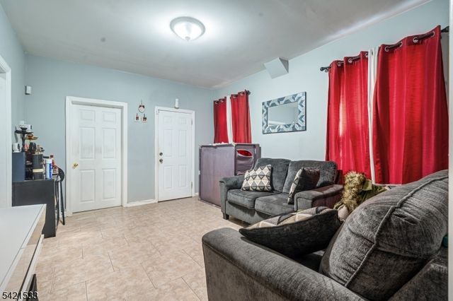 312 S Spring St, Elizabeth City, NJ 07201