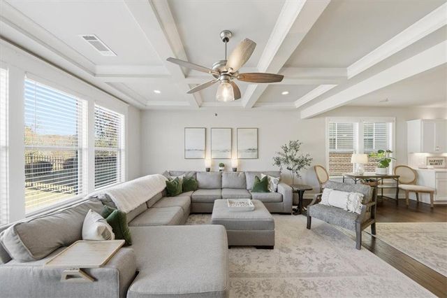 7118 SAILAWAY Drive, Flowery Branch, GA 30542