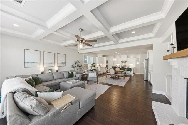 7118 SAILAWAY Drive, Flowery Branch, GA 30542