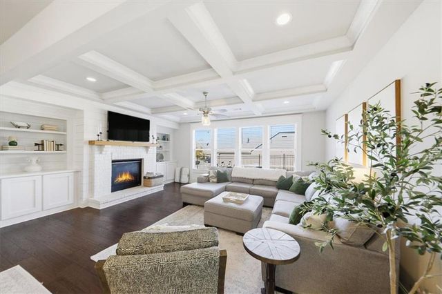 7118 SAILAWAY Drive, Flowery Branch, GA 30542