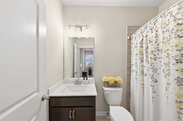 7118 SAILAWAY Drive, Flowery Branch, GA 30542