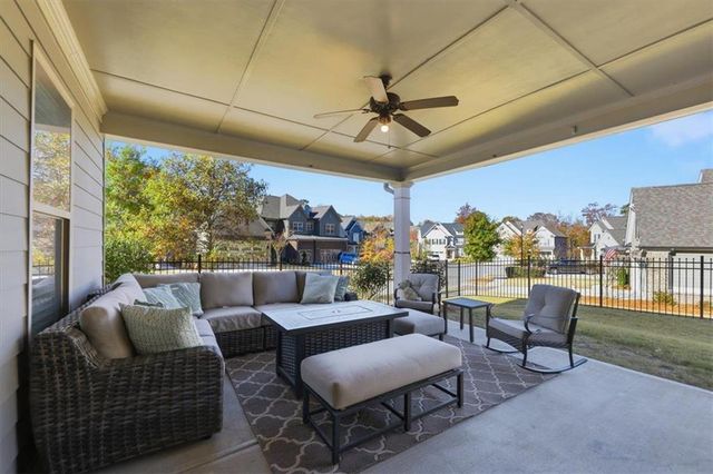 7118 SAILAWAY Drive, Flowery Branch, GA 30542