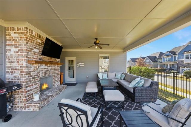 7118 SAILAWAY Drive, Flowery Branch, GA 30542