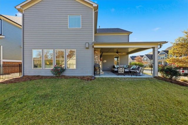 7118 SAILAWAY Drive, Flowery Branch, GA 30542