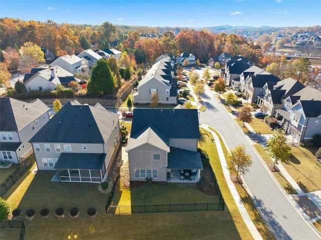 7118 SAILAWAY Drive, Flowery Branch, GA 30542