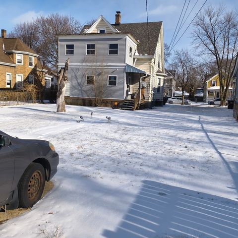 1717 S 4th Street, Rockford, IL 61104