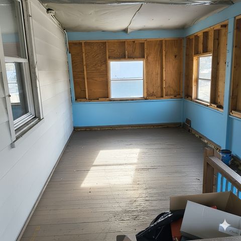 1717 S 4th Street, Rockford, IL 61104