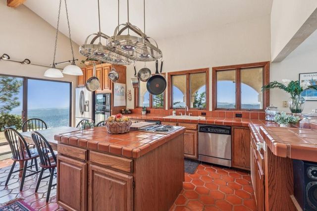 16420 Soda Springs Road, Los Gatos, CA 95033