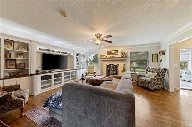 603 Canyon Drive, Pleasant Hill, MO 64080