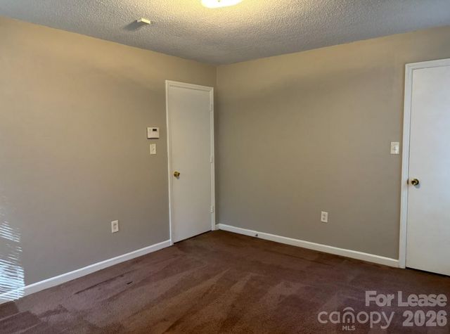 3633 Driftwood Drive, Charlotte, NC 28205