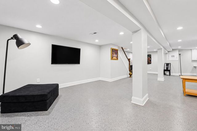 2327 W LANVALE ST, Baltimore, MD 21216