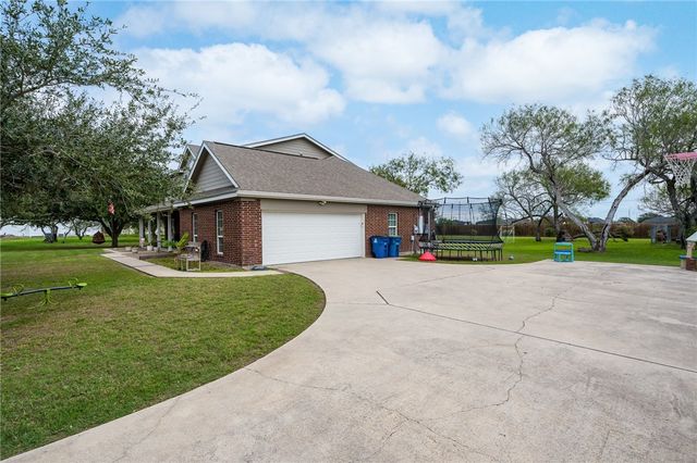 2 Schendel, Portland, TX 78374