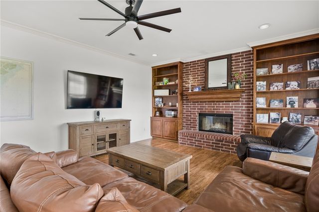 2 Schendel, Portland, TX 78374