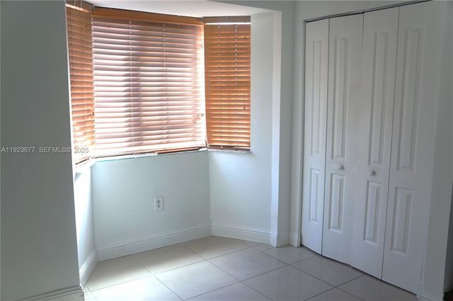 12065 SW 18th St 8-49, Miami, FL 33175