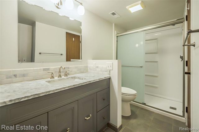 410 Spring Brooke Drive, Brighton, MI 48116