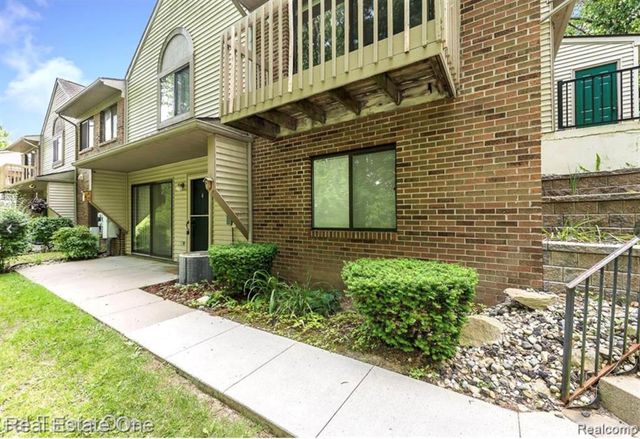 410 Spring Brooke Drive, Brighton, MI 48116