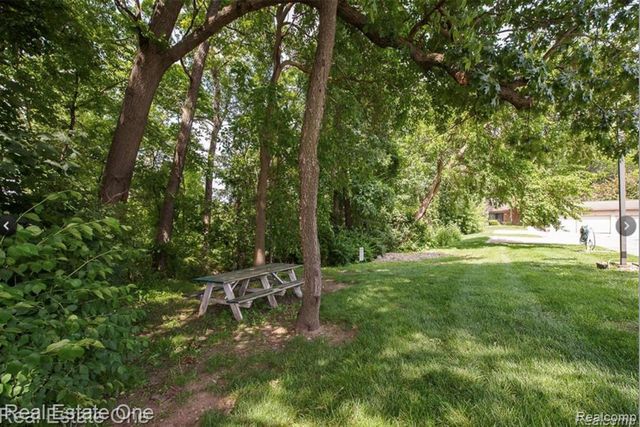 410 Spring Brooke Drive, Brighton, MI 48116