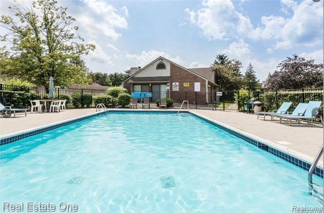 410 Spring Brooke Drive, Brighton, MI 48116