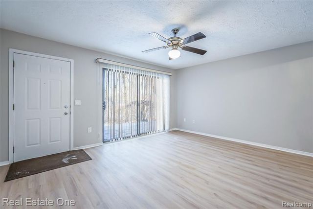 410 Spring Brooke Drive, Brighton, MI 48116