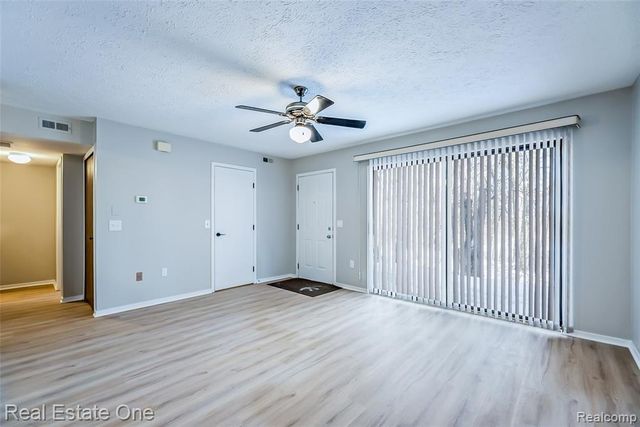 410 Spring Brooke Drive, Brighton, MI 48116