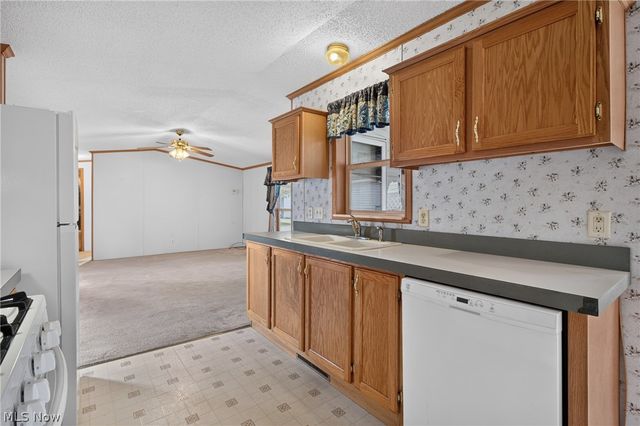 35157 Center Ridge Road 153, North Ridgeville, OH 44039