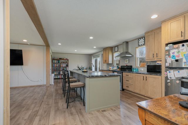 3260 Highway Rb, Bolivar, MO 65613