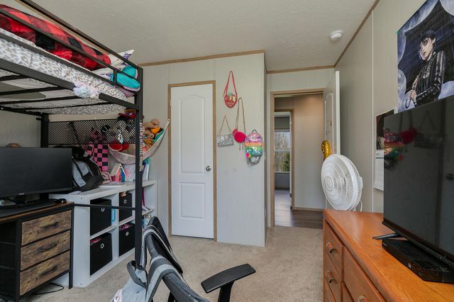 3260 Highway Rb, Bolivar, MO 65613