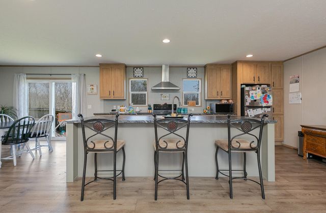 3260 Highway Rb, Bolivar, MO 65613