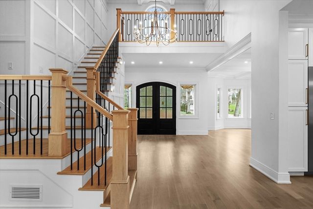 11 Skyline Drive, Wellesley, MA 02482