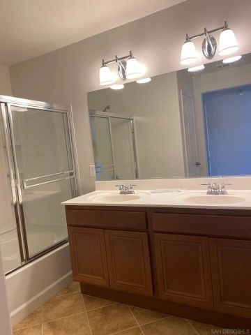 16915 Hutchins Landing 57, San Diego, CA 92127