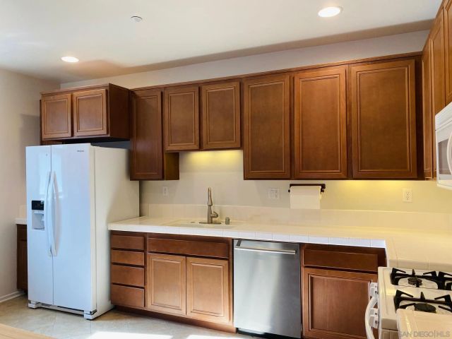 16915 Hutchins Landing 57, San Diego, CA 92127