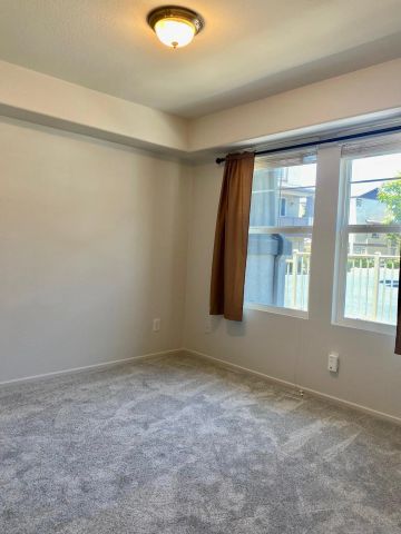 16915 Hutchins Landing 57, San Diego, CA 92127