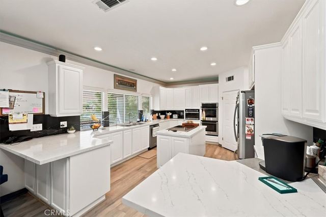 30294 Little Harbor, Canyon Lake, CA 92587