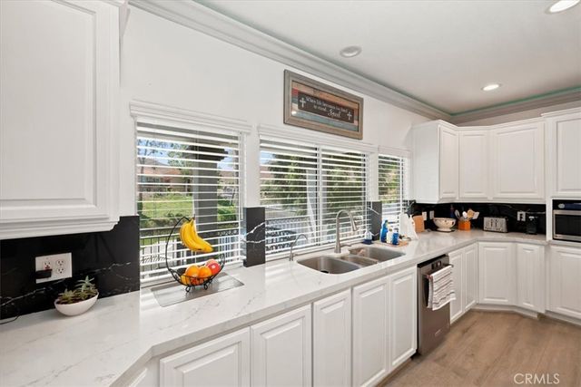 30294 Little Harbor, Canyon Lake, CA 92587