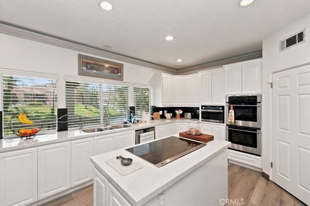 30294 Little Harbor, Canyon Lake, CA 92587