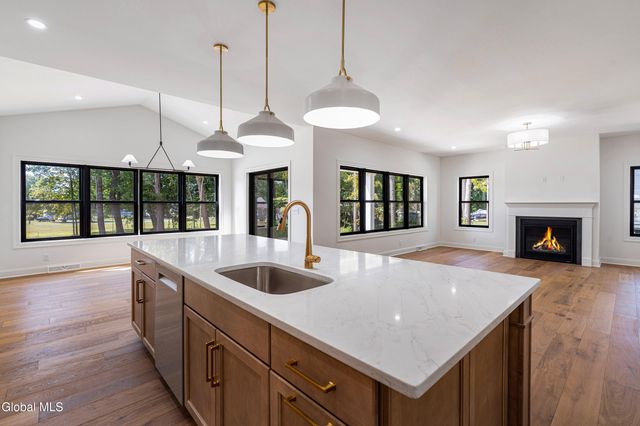 25 Teakwood Drive, Clifton Park, NY 12065