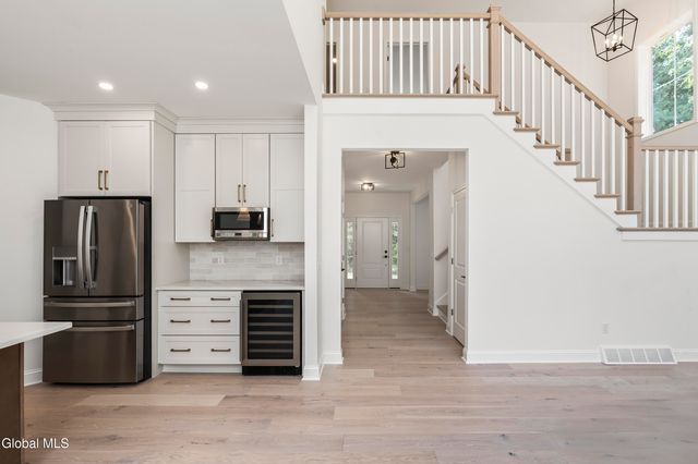 25 Teakwood Drive, Clifton Park, NY 12065