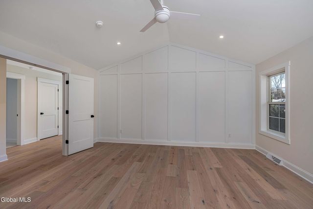 25 Teakwood Drive, Clifton Park, NY 12065