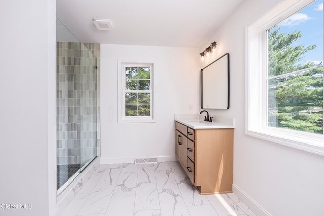 25 Teakwood Drive, Clifton Park, NY 12065