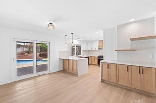 2463 Falling Oak, Riverside, CA 92506