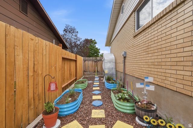 4454 S 2300 W, Roy, UT 84067