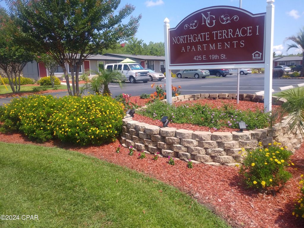 425 E 19th Street, Panama City, FL 32405