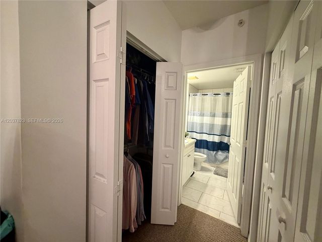 6861 SW 44th St 205, Miami, FL 33155
