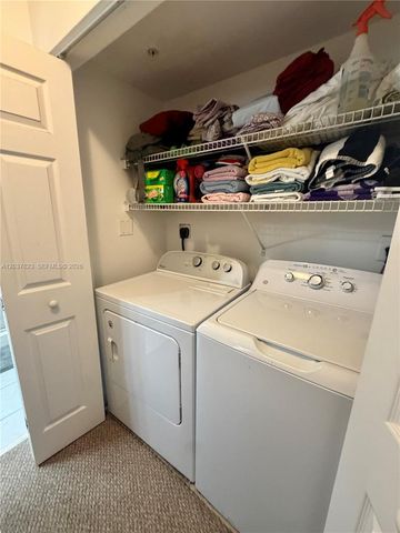 6861 SW 44th St 205, Miami, FL 33155